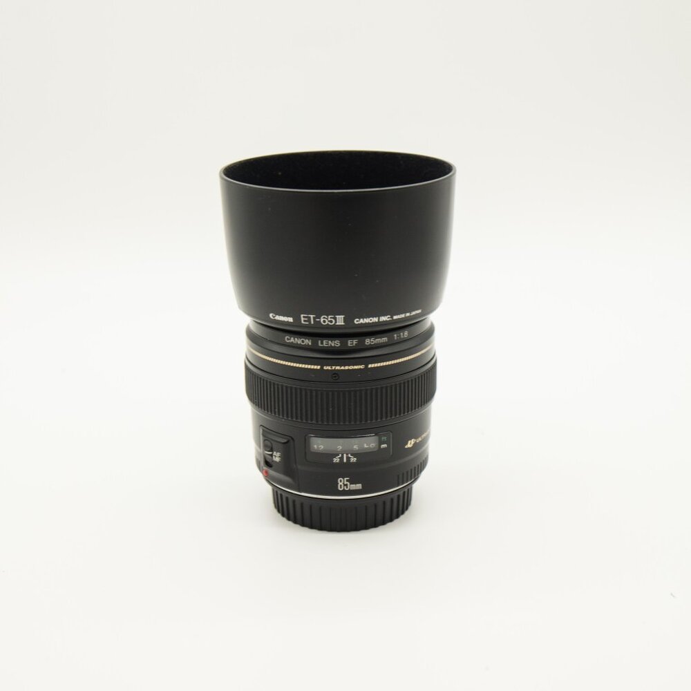 Canon EF 85mm f/1.8 USM Lens with Original ET-65III Hood – Excellent Condition